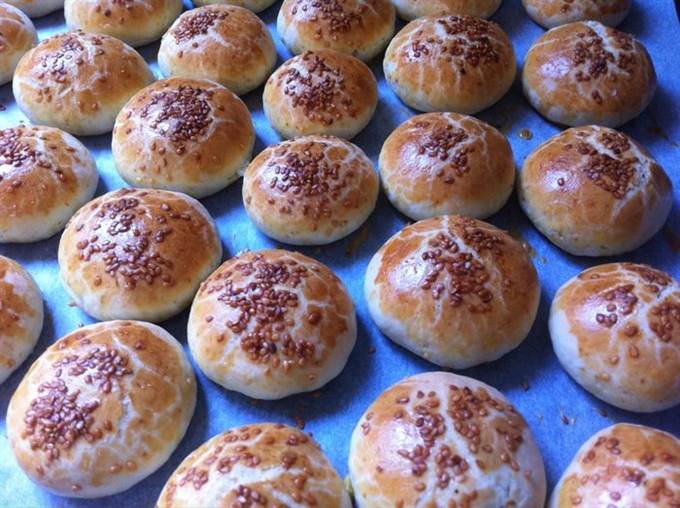 Маленькие булочки с начинкой