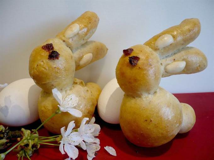 Пасхальные зайцы "В темно-синем лесу…"