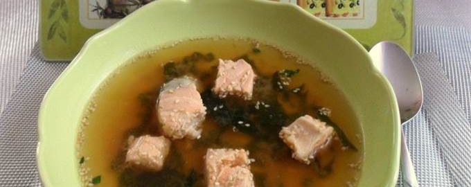 Суп с лососем в японском стиле