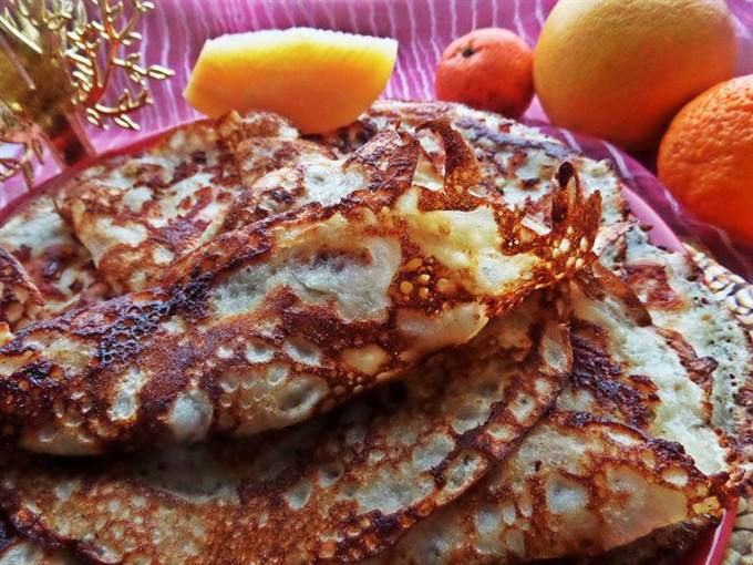 Блины с сыром и мясным припеком