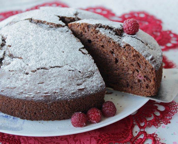 Шоколадный пирог из риккоты с малиной
