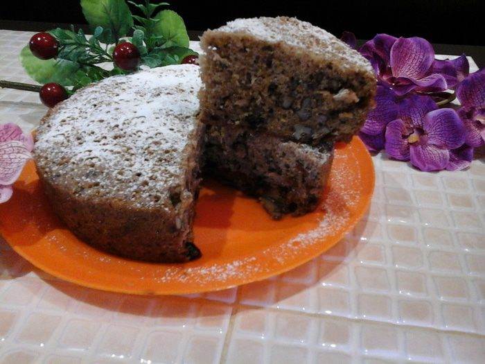 Морковный пирог "Мираж" с грецкими орехами и изюмом