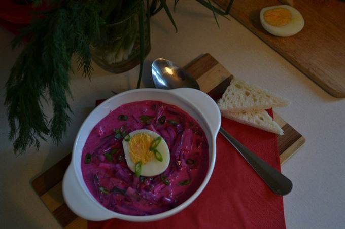 Холодный свекольник, окрошка по-латышски