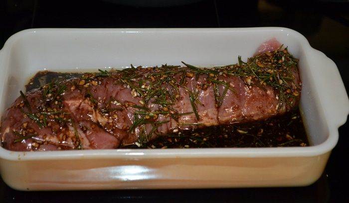 Свиной тендерлойн. Вырезка в маринаде свинина. Как замариновать свиную вырезку для запекания. Буженина из свинины. Как замариновать свиную вырезку для запекания.